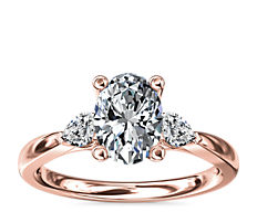 Pear Sidestone Diamond Engagement Ring in 14k Rose Gold (1/4 ct. tw.)